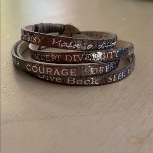❤️❤️Genuine Leather Bracelet with Inspiring Words